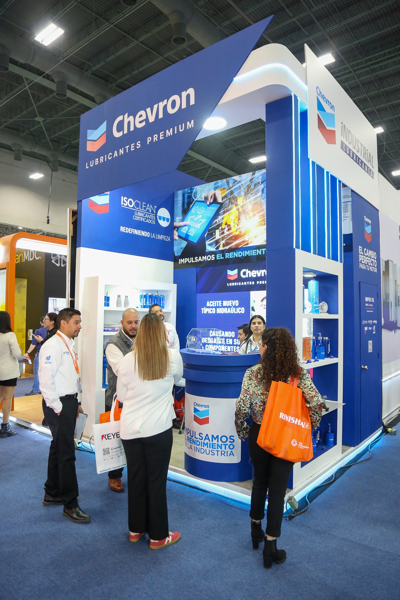 ¡IMPORFIL estuvo presente en Expo Manufactura!